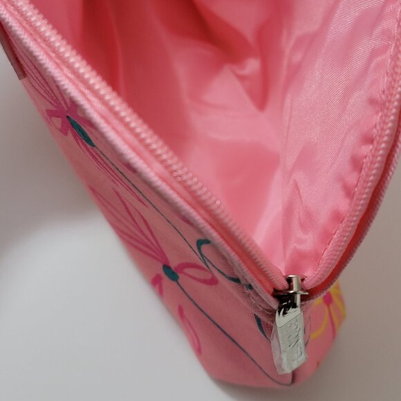 Clinique x Drawbertson Floral Cosmetic Bag Set (2) | Limited Edition - Picture 6 of 9